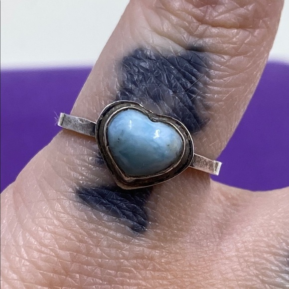 💛 Vintage Handmade Sterling Silver Larimar Heart Ring - Picture 3 of 6